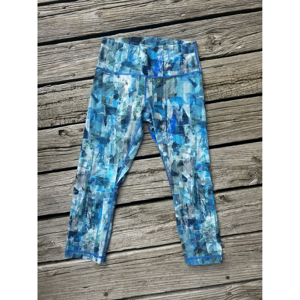 Lululemon Wunder Under High Rise Crop Leggings Blue Abstract Print Luxtreme 19in - Picture 7 of 7